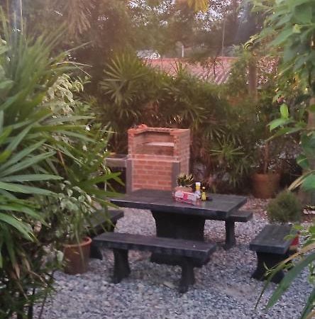Daisy'S 2 Bedroom Family Home For Up To 5 Guests With Garden & Bbq Koh Samet Exterior photo