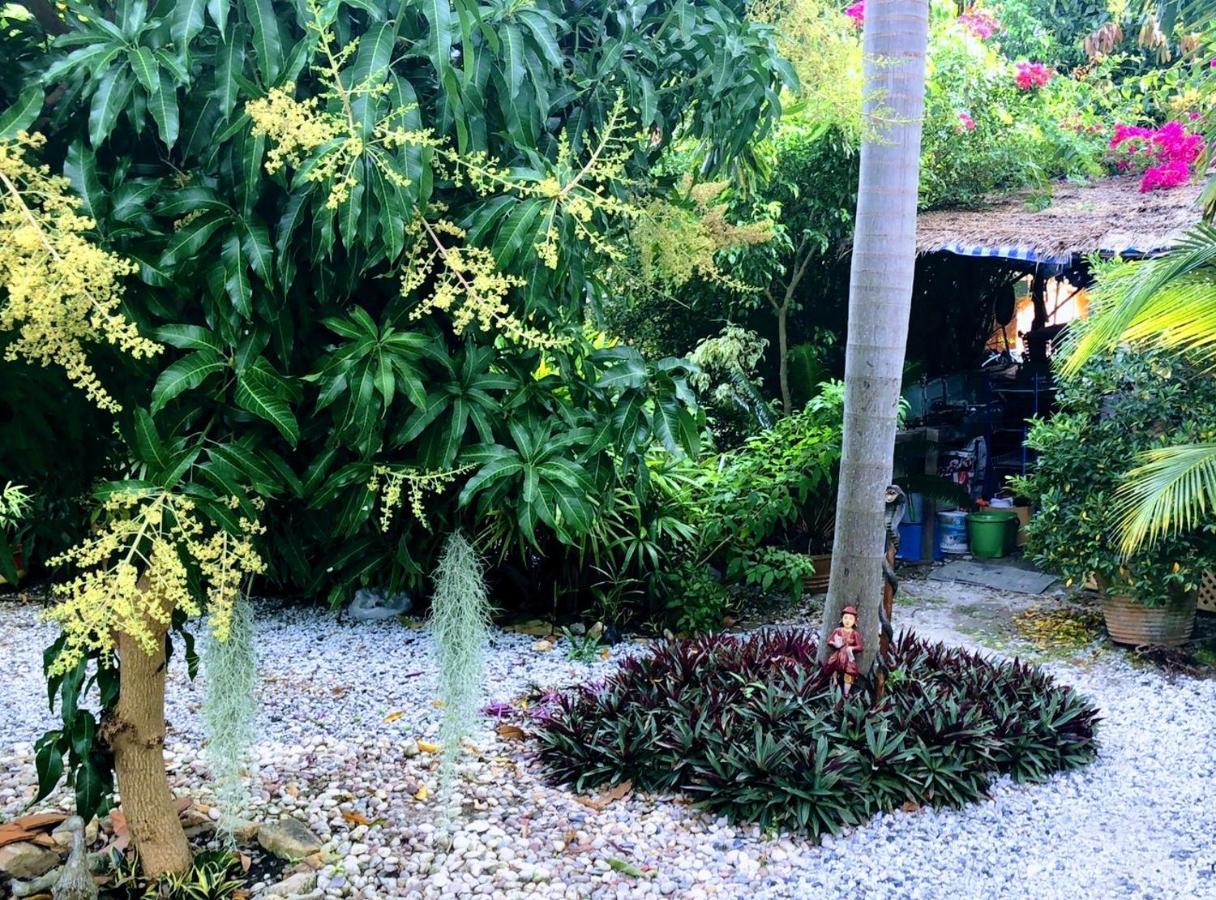 Daisy'S 2 Bedroom Family Home For Up To 5 Guests With Garden & Bbq Koh Samet Exterior photo